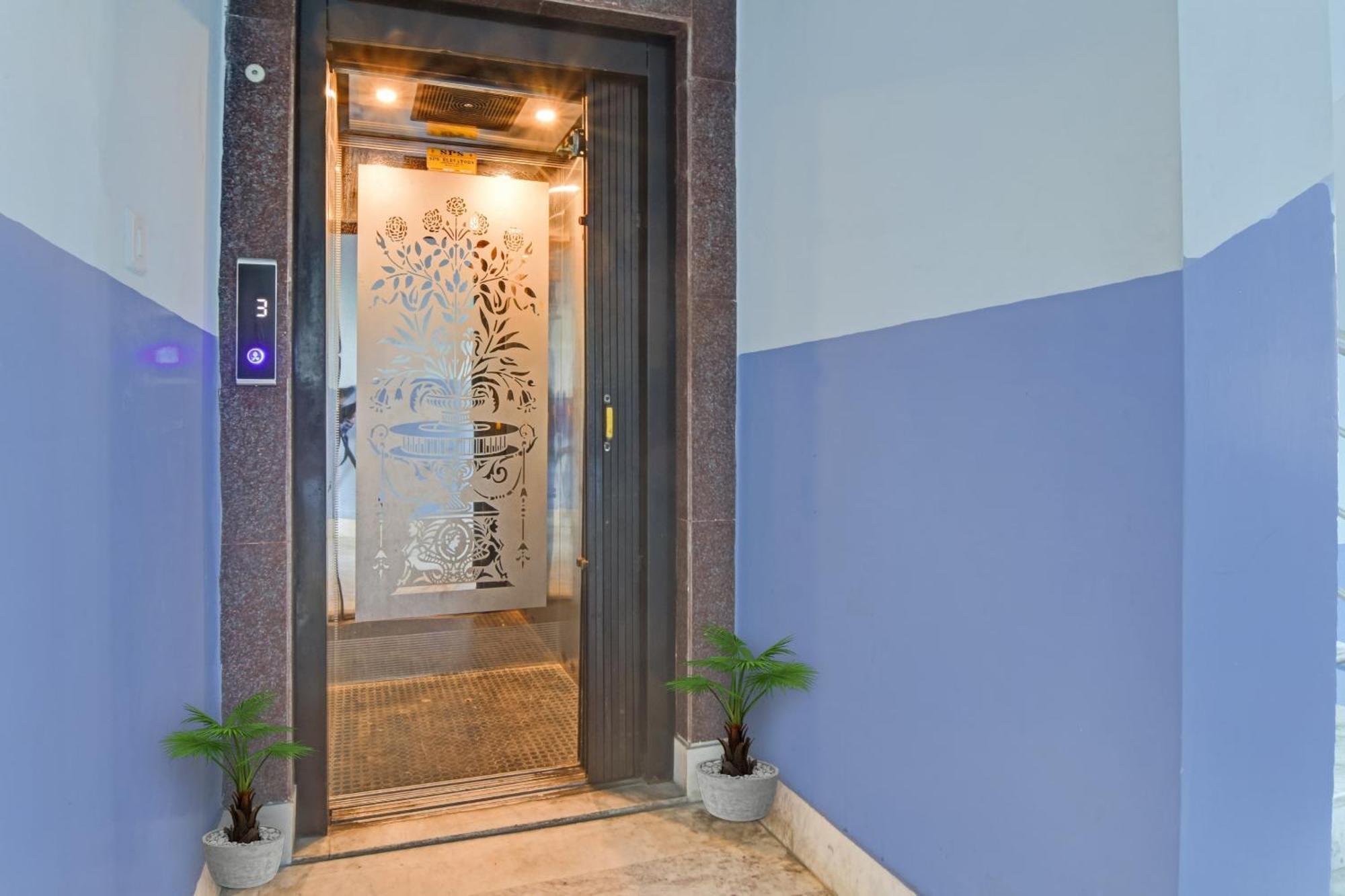 Hotel O Royal Residency 加尔各答 外观 照片